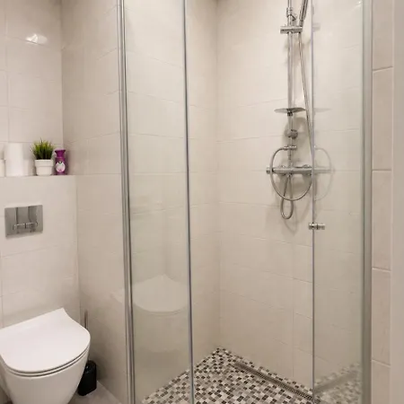 Vincent View Studio-near Clinic, Arena And Stadium Apartament